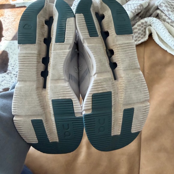 On Cloud Cloudnova Void Sneakers Women's Size 6.5 in Frost/ Storm - Picture 6 of 7